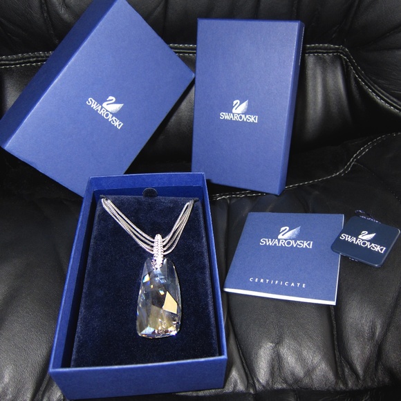 Swarovski Cobra Necklace 891627 - Picture 6 of 8